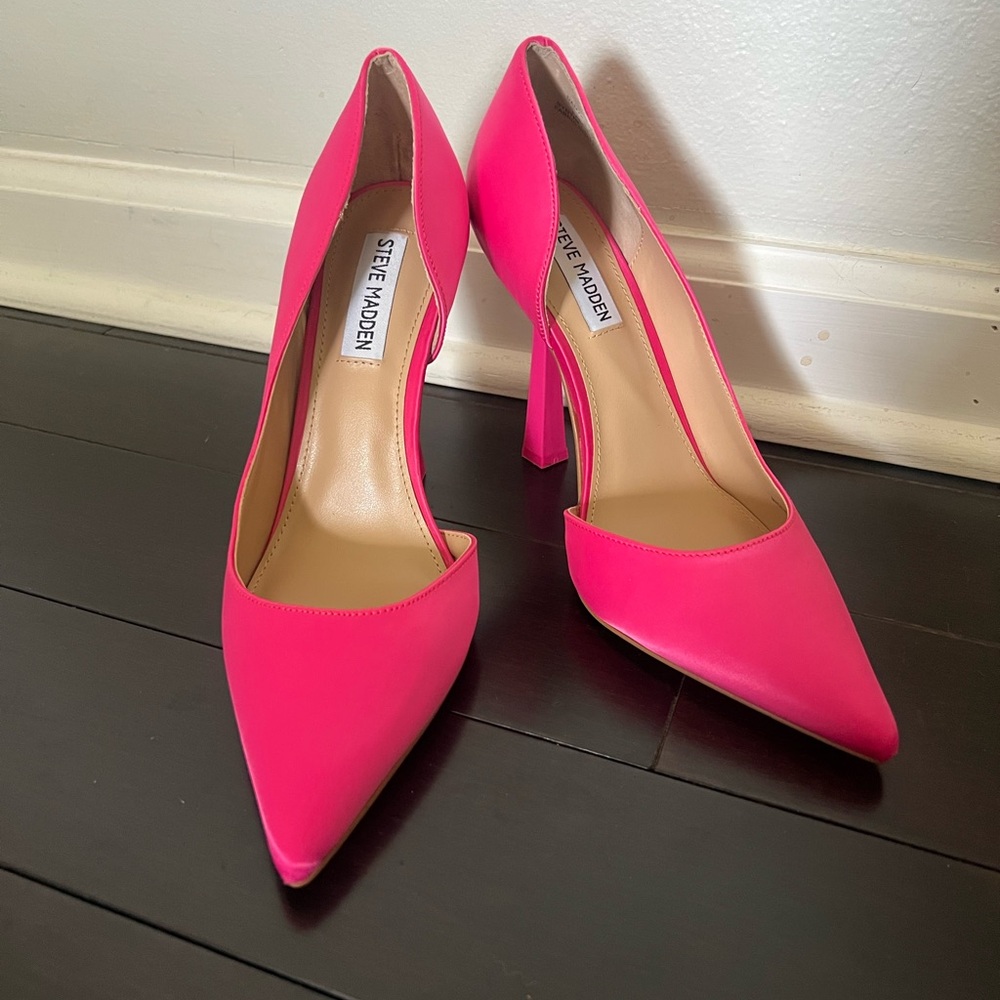 Steve Madden Hot Pink Pointed Heels